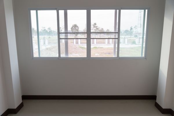 Sliding Windows Installation in Buda